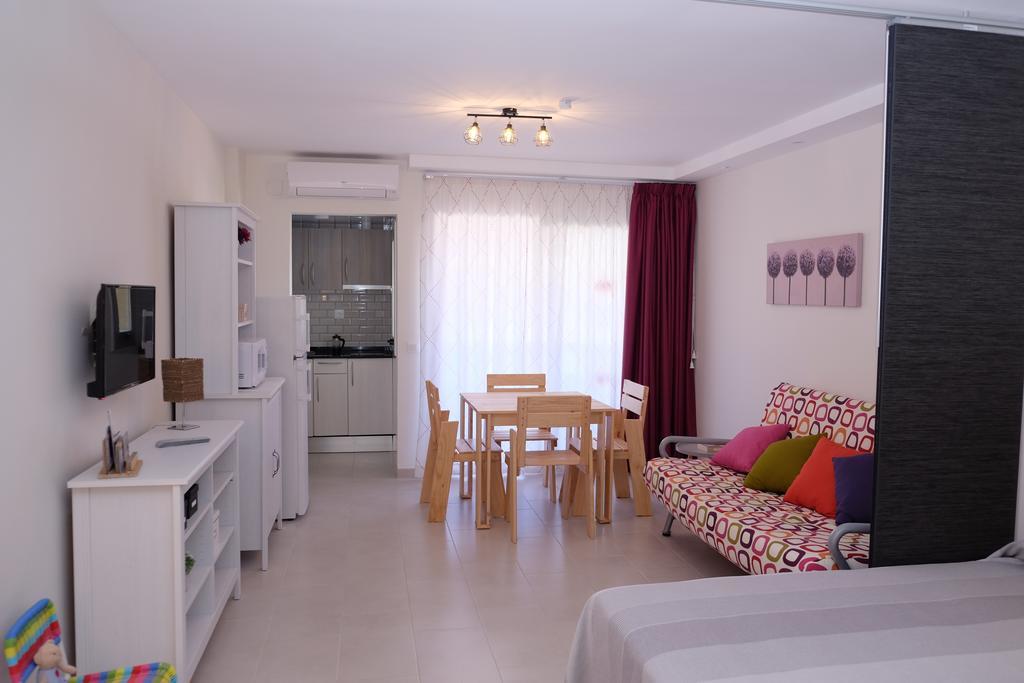 Appartement Alboran Premium Arysal à Salou Extérieur photo